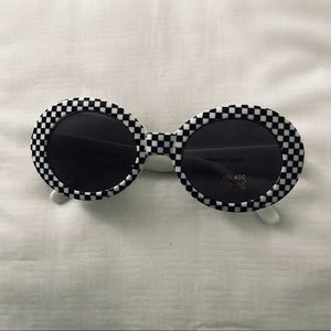 🏁Checkered UO Clout Goggles 🏁
